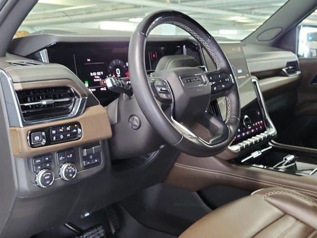 Used 2025 GMC Yukon Denali Ultimate w/ LPO, Floor Liner Package AWD/4WD image 11