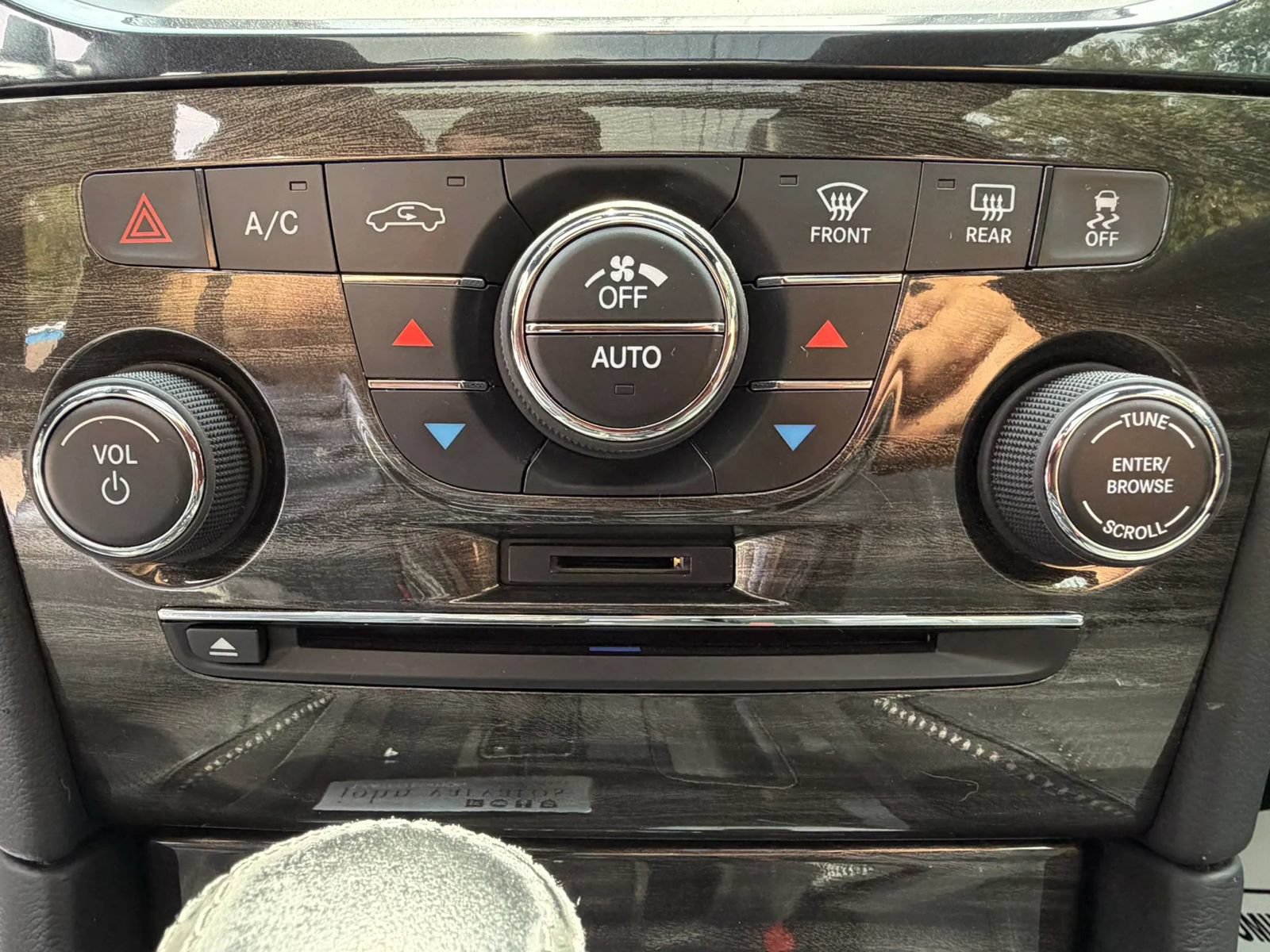Used 2013 Chrysler 300 C RWD image 22