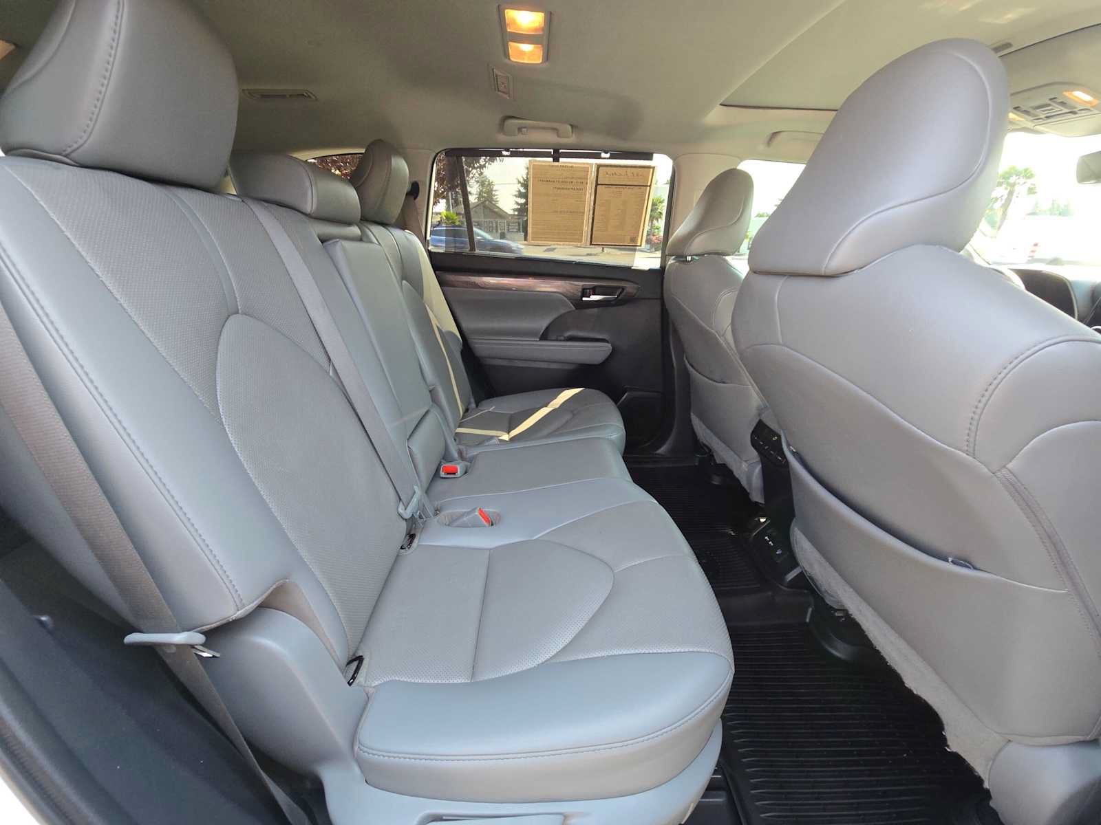 Used 2021 Toyota Highlander Limited AWD/4WD image 10