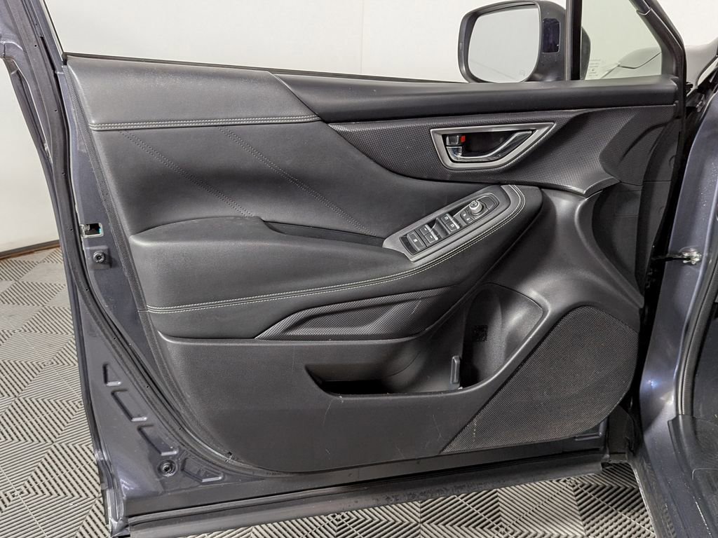 Used 2020 Subaru Forester Limited image 16