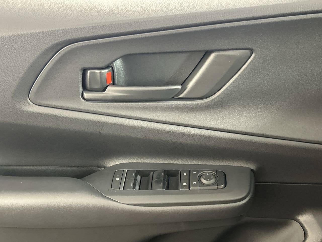 New 2026 Toyota Prius Plug-In Hybrid FWD image 18