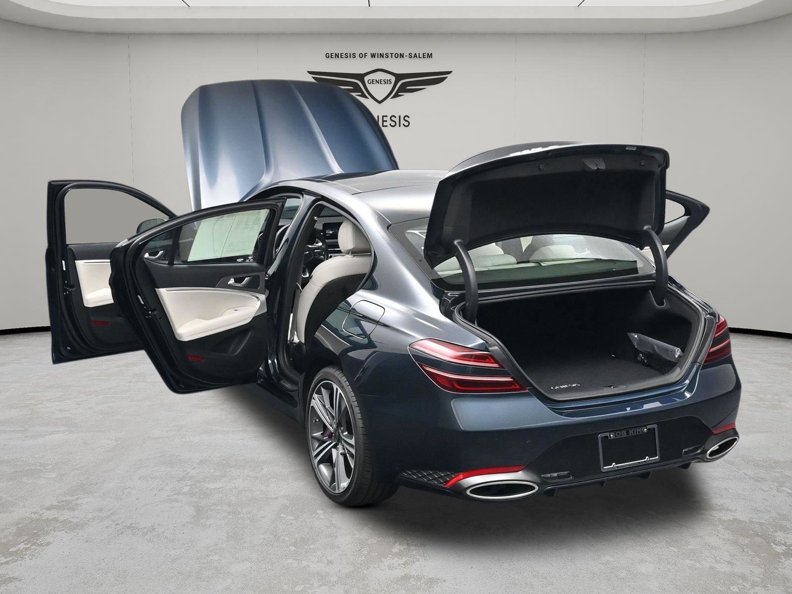 Used 2025 Genesis G70 2.5T w/ Sport Prestige Package image 29