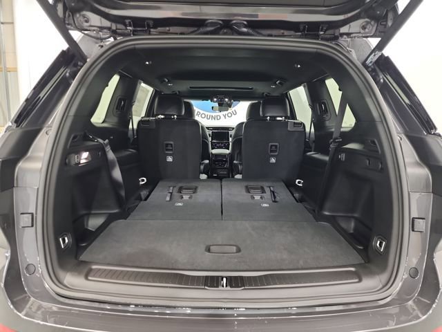 New 2025 Jeep Grand Cherokee L Altitude image 9