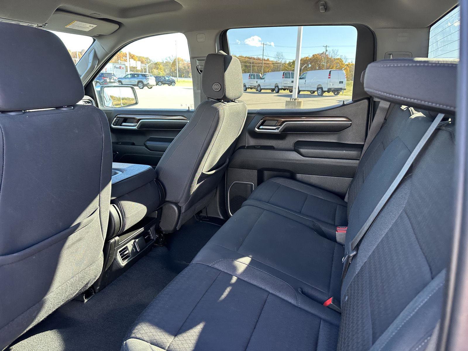 Used 2023 Chevrolet Silverado 1500 LT image 15