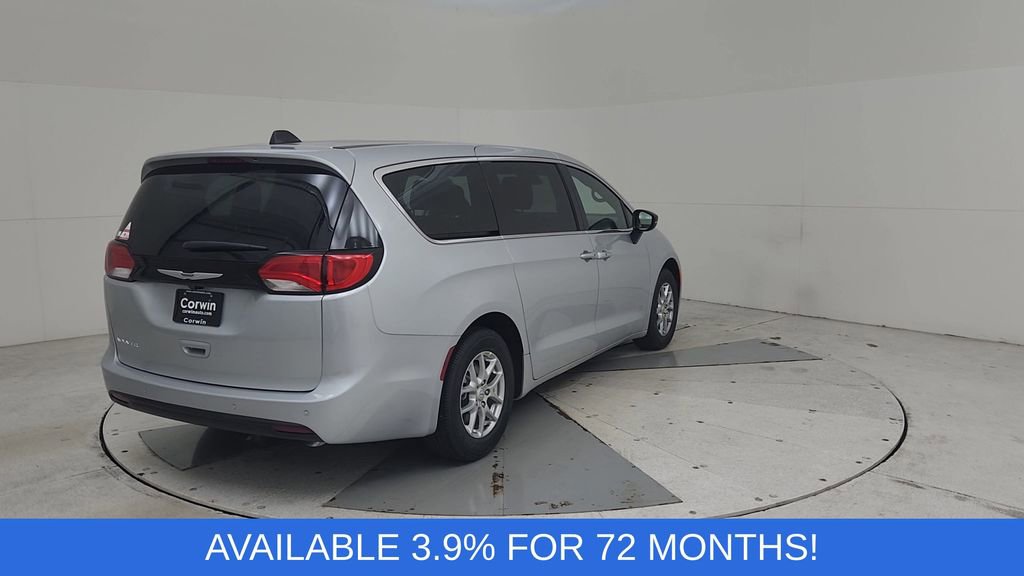 New 2026 Chrysler Voyager LX image 14