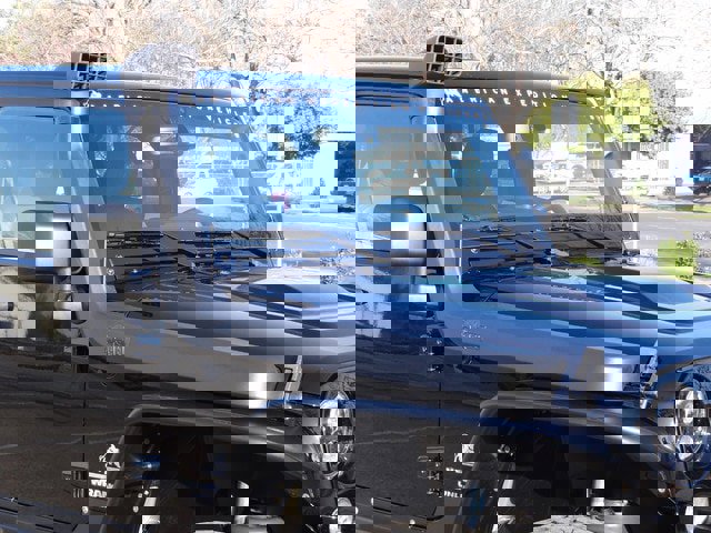 Used 2015 Jeep Wrangler Unlimited Rubicon w/ Connectivity Group image 6