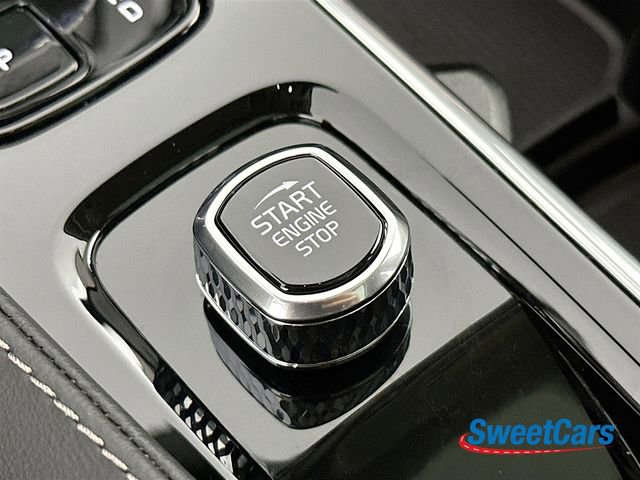 Used 2025 Volvo XC90 B6 Ultra w/ Protection Package Premier image 31