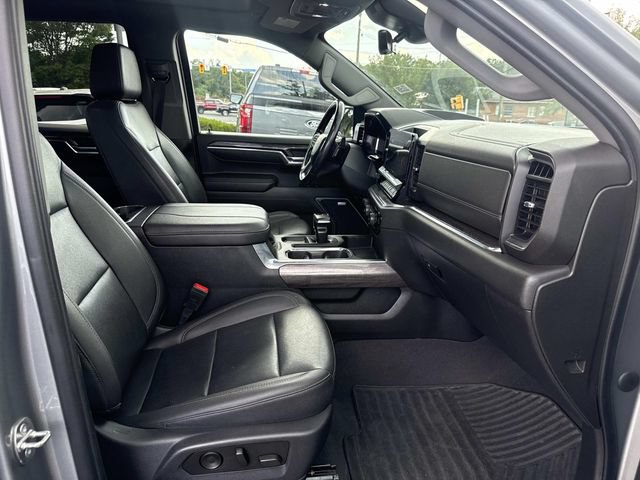 Used 2023 Chevrolet Silverado 1500 LTZ w/ LTZ Premium Package AWD/4WD image 9