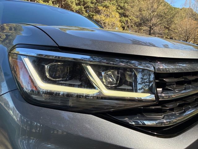 Used 2021 Volkswagen Atlas SEL Premium image 9