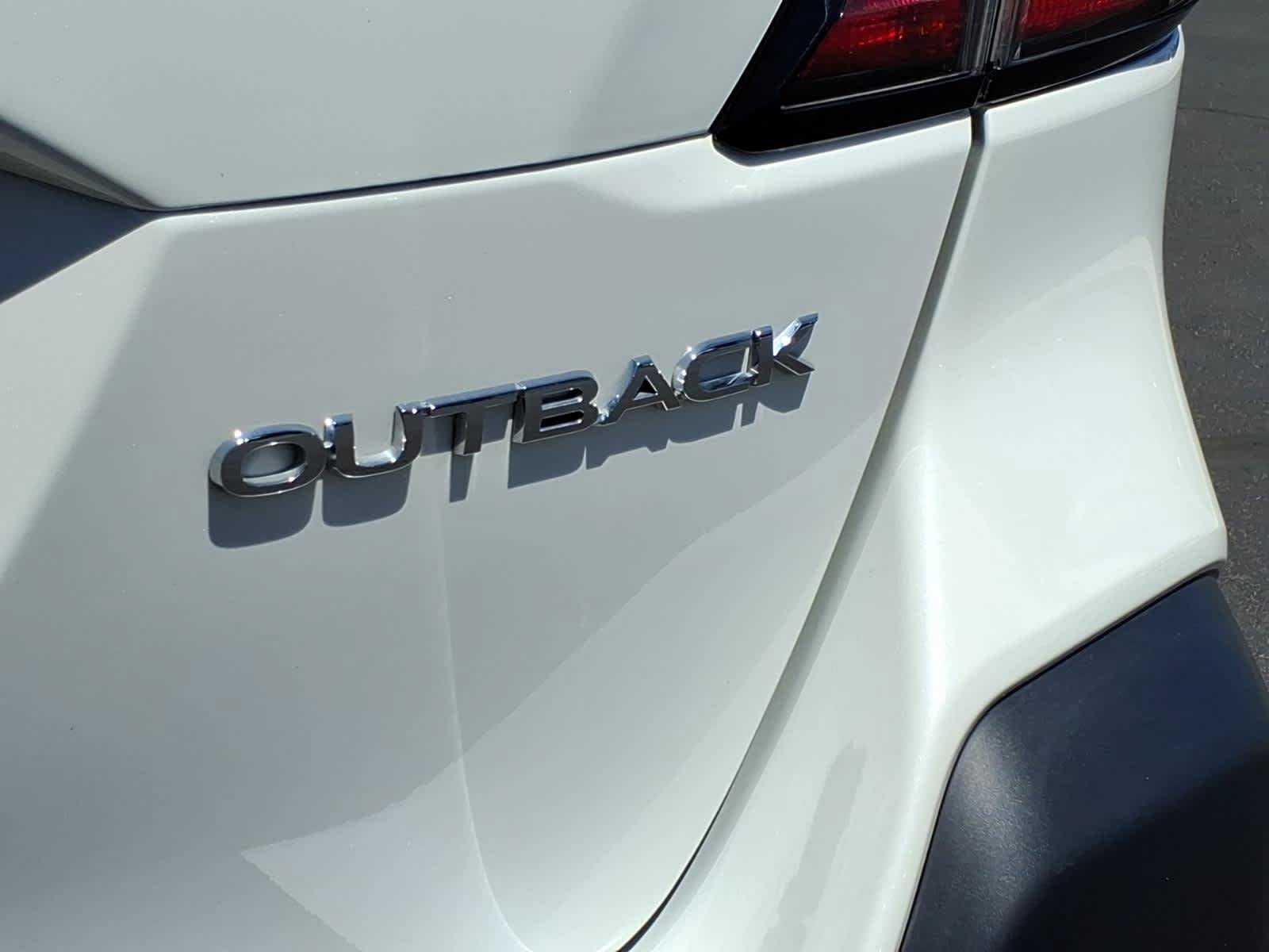 Used 2025 Subaru Outback Premium AWD/4WD image 15