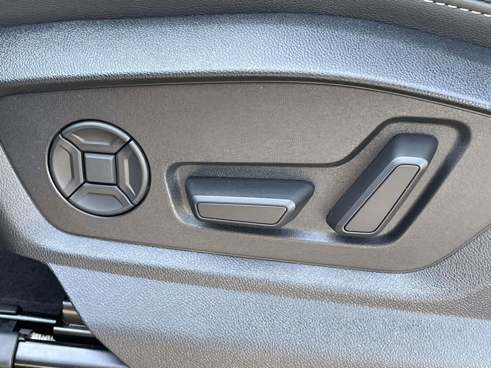 Certified 2025 Audi Q7 2.0T Premium Plus w/ Premium Plus Package AWD/4WD image 16