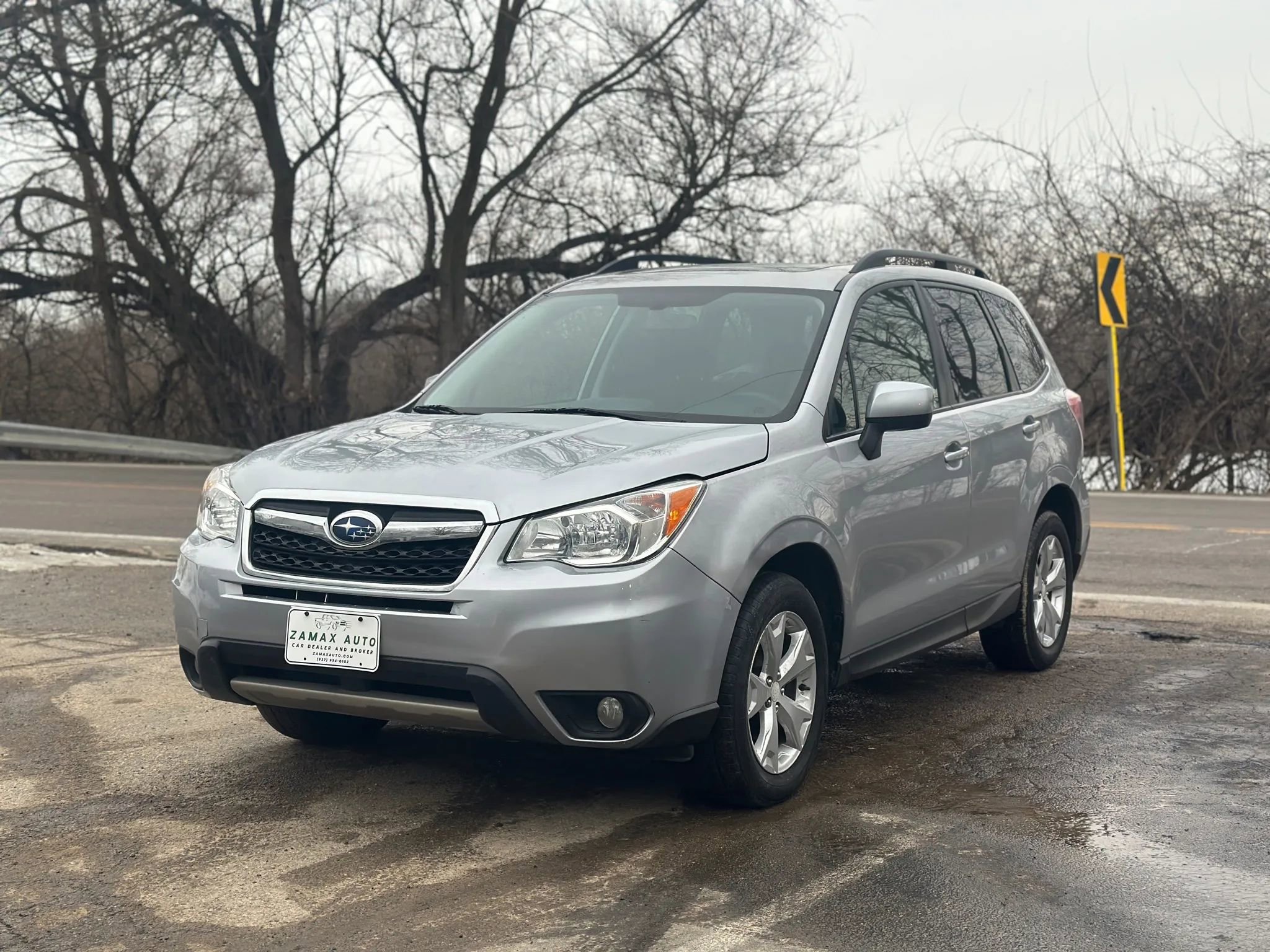 Used 2014 Subaru Forester 2.5i Premium w/ All-Weather Package AWD/4WD image 7