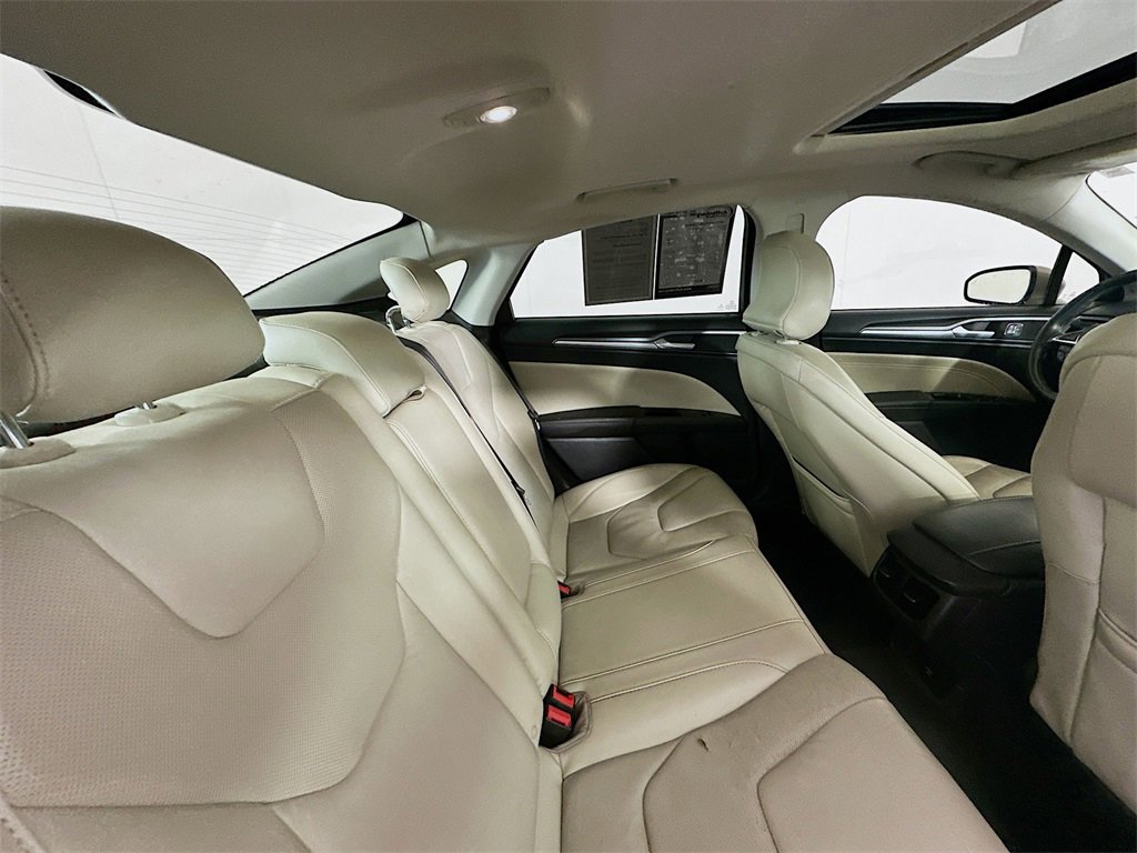 Used 2015 Ford Fusion Titanium image 28