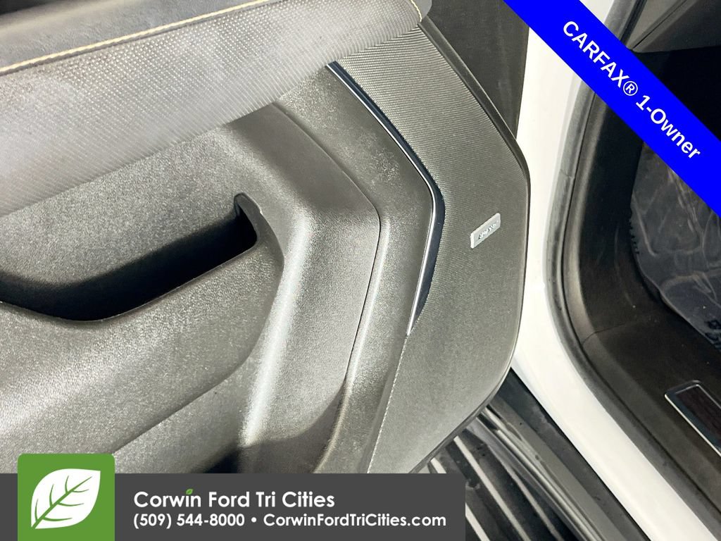Used 2022 GMC Yukon AT4 AWD/4WD image 13