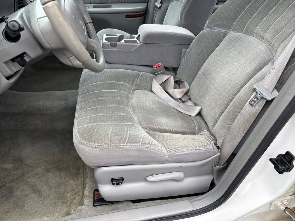 Used 2001 Buick Century Custom w/ Premium Pkg FWD image 11