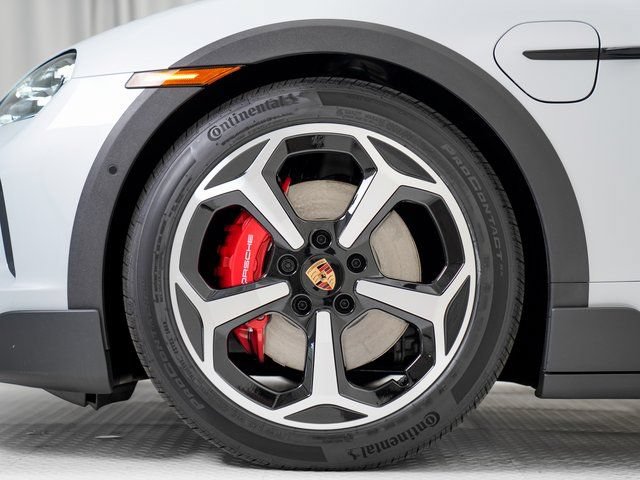 Used 2025 Porsche Taycan 4S AWD/4WD image 34