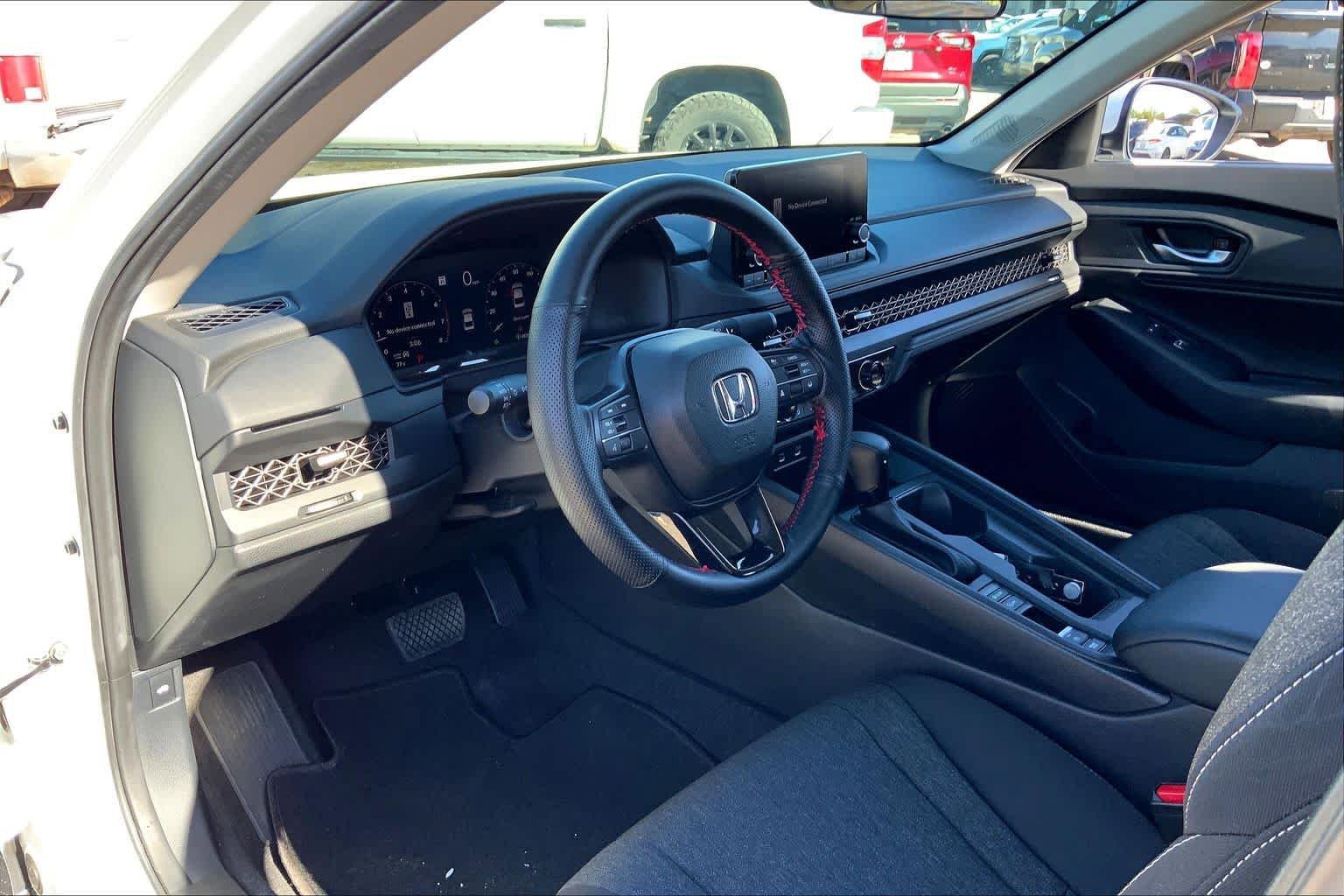 Used 2024 Honda Accord EX image 17