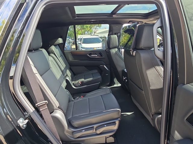 New 2026 GMC Yukon Denali w/ Denali Reserve Package AWD/4WD image 16