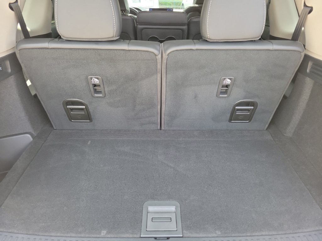 Used 2025 Acura MDX w/ Technology Package FWD image 9