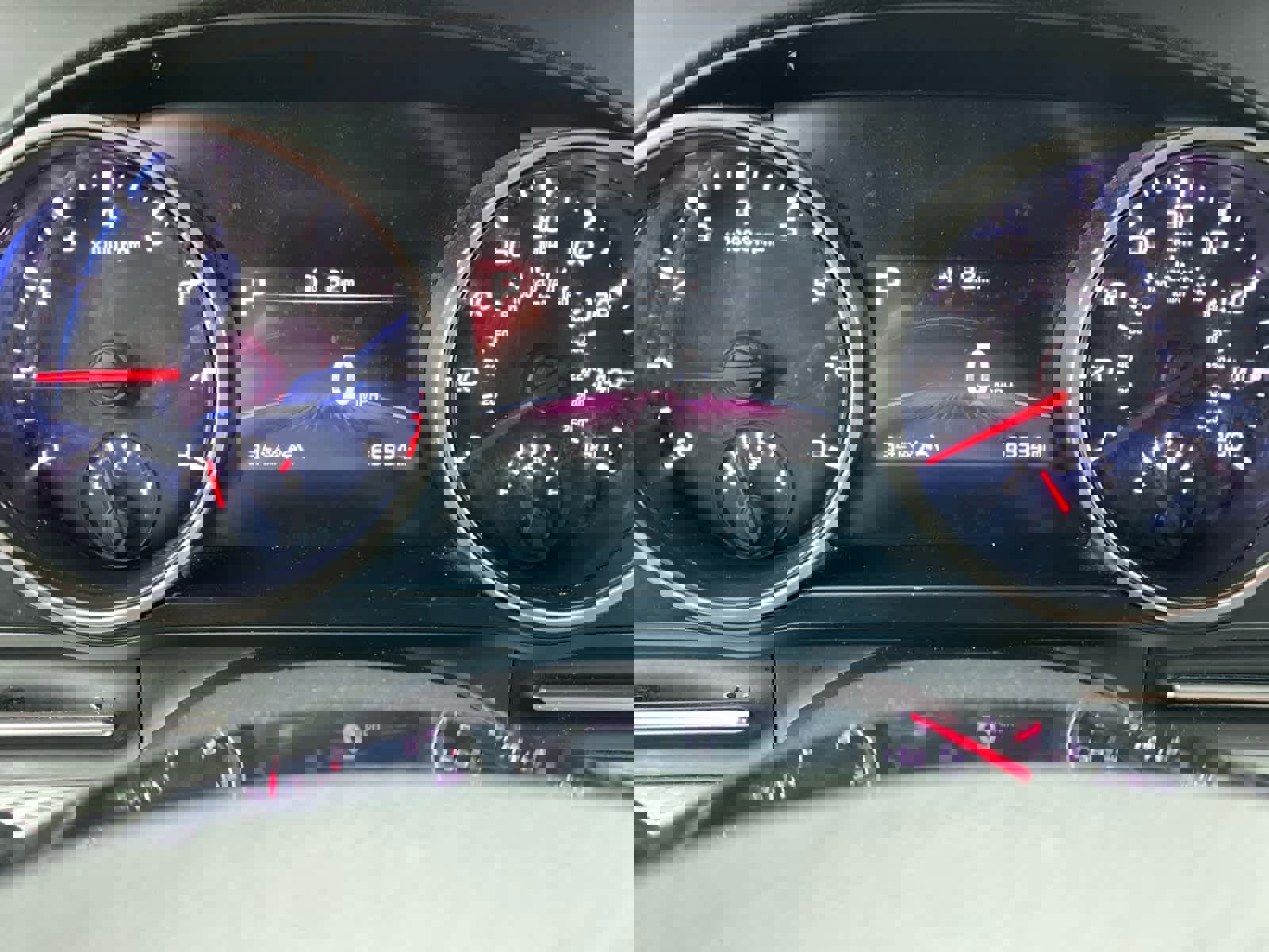 Used 2022 Kia Carnival LX image 18