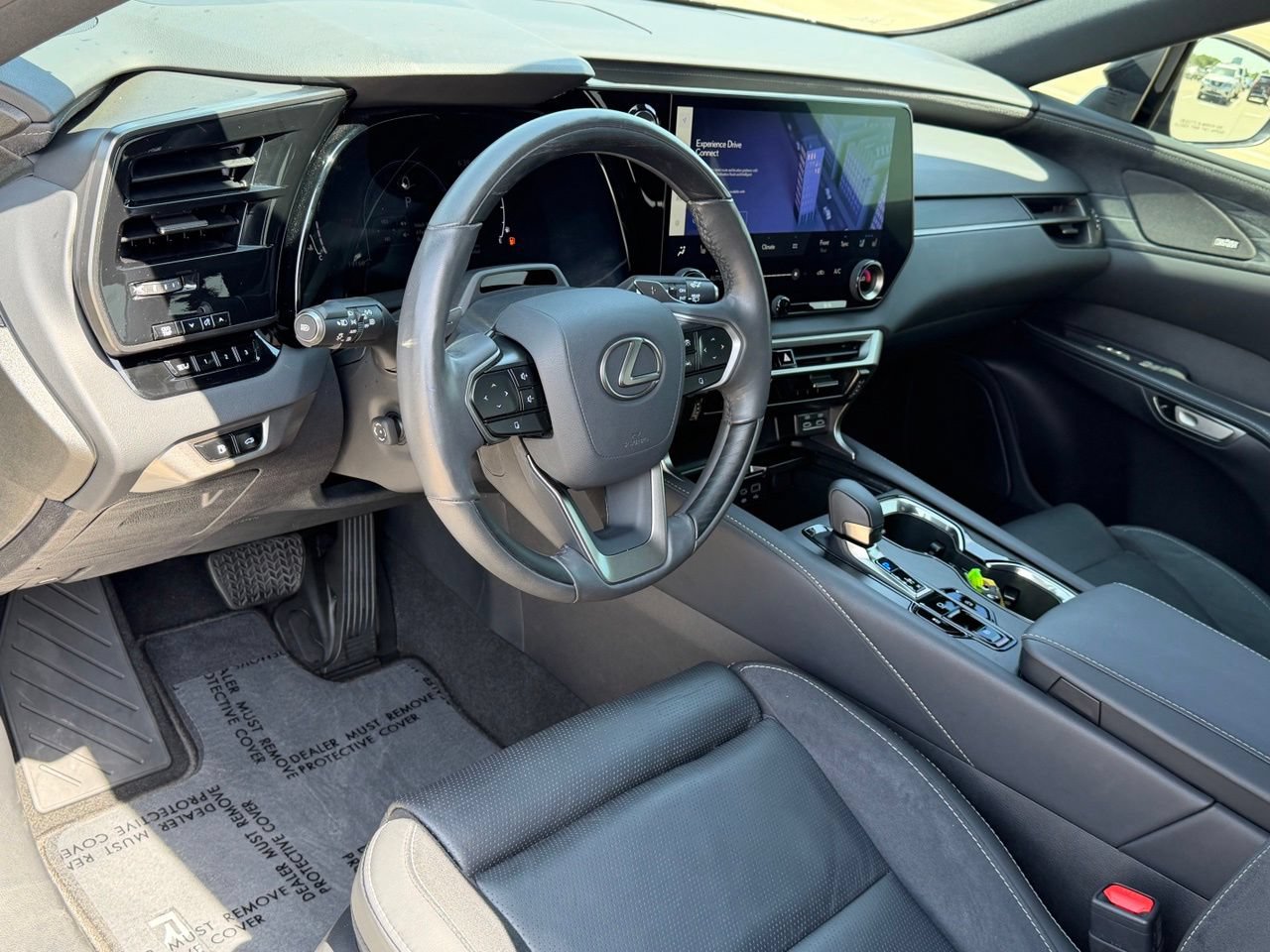 Used 2024 Lexus RX 350 FWD w/ Convenience Package image 16