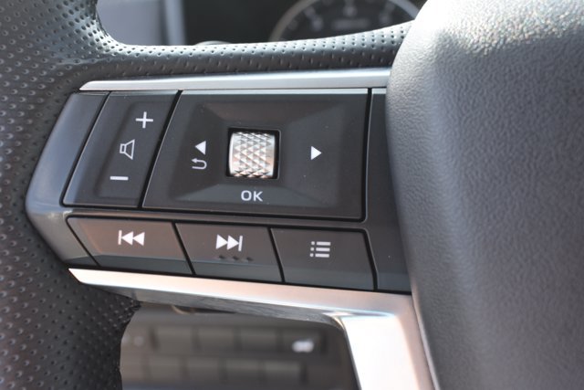 Used 2025 Mitsubishi Outlander SE FWD image 21