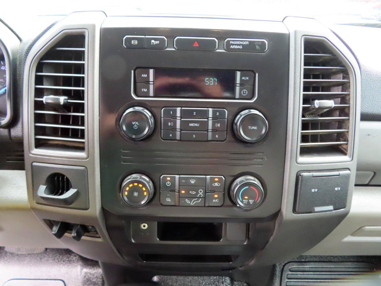 Used 2019 Ford F350 XL w/ Power Equipment Group AWD/4WD image 33