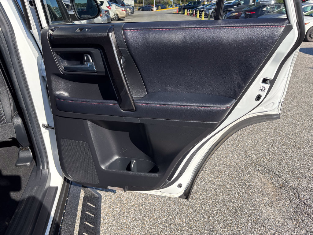 Used 2019 Toyota 4Runner TRD Off-Road Premium AWD/4WD image 46