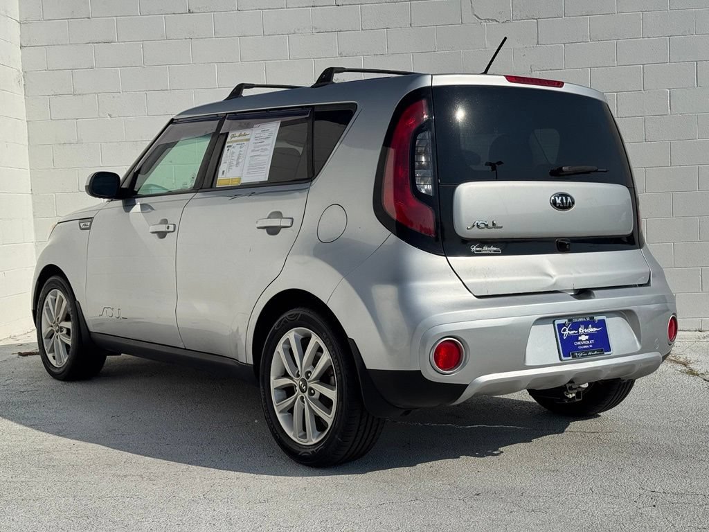 Used 2019 Kia Soul + FWD image 10