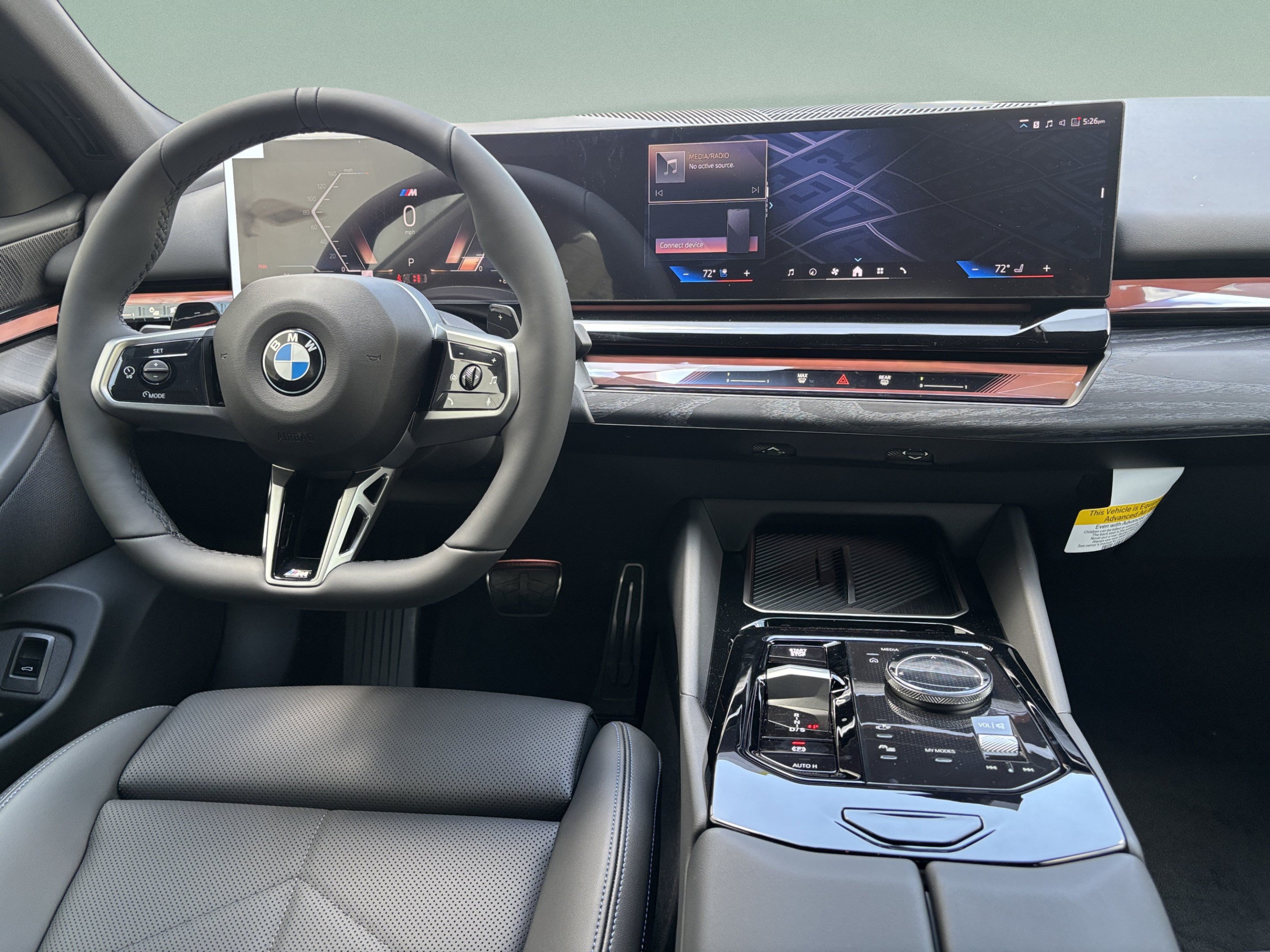 Used 2027 BMW 530i w/ M Sport Package RWD image 7