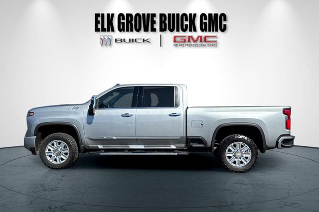 Used 2024 Chevrolet Silverado 3500 High Country w/ High Country Premium Package AWD/4WD image 7