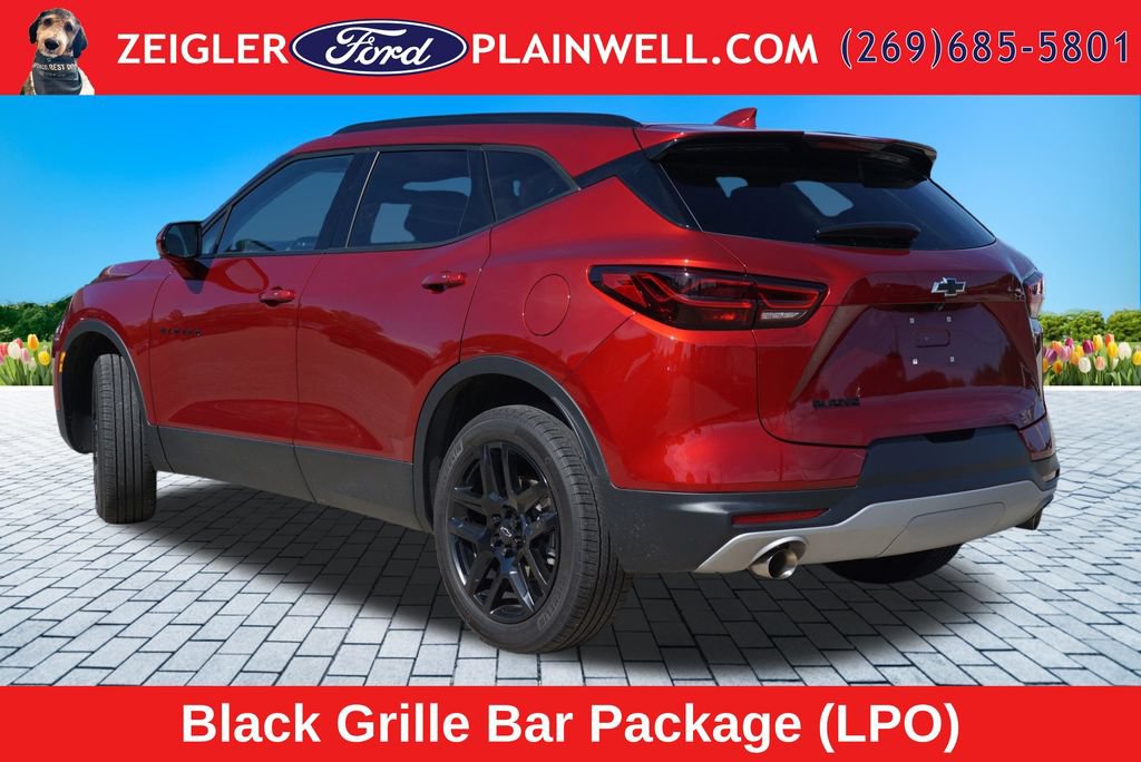 Used 2023 Chevrolet Blazer LT w/ Convenience Package FWD image 3