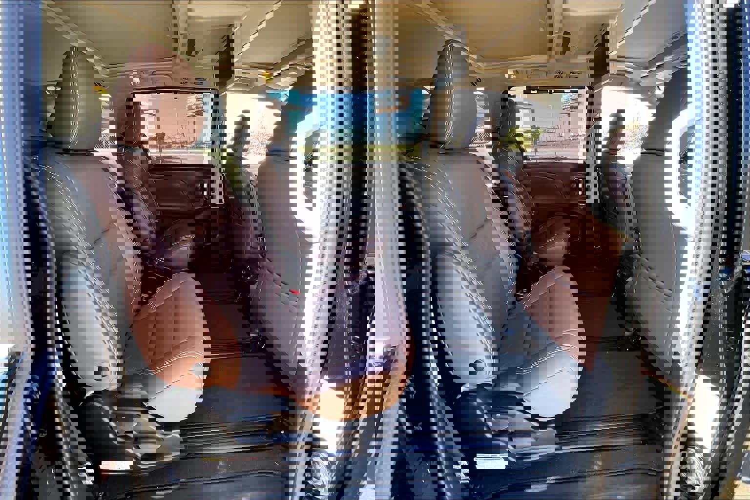 Used 2018 Toyota Sienna Limited Premium image 19