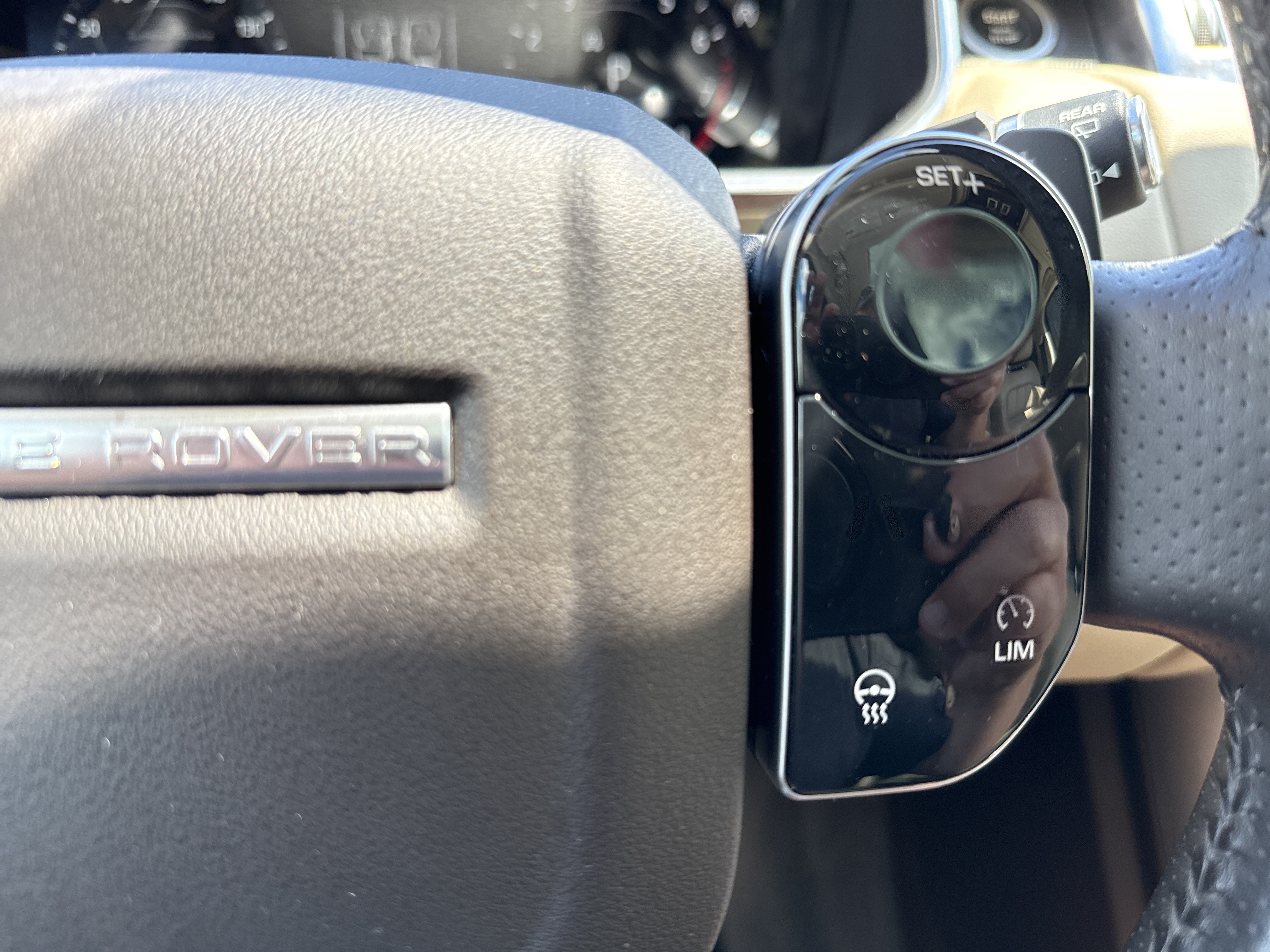 Used 2018 Land Rover Range Rover Sport Supercharged AWD/4WD image 5