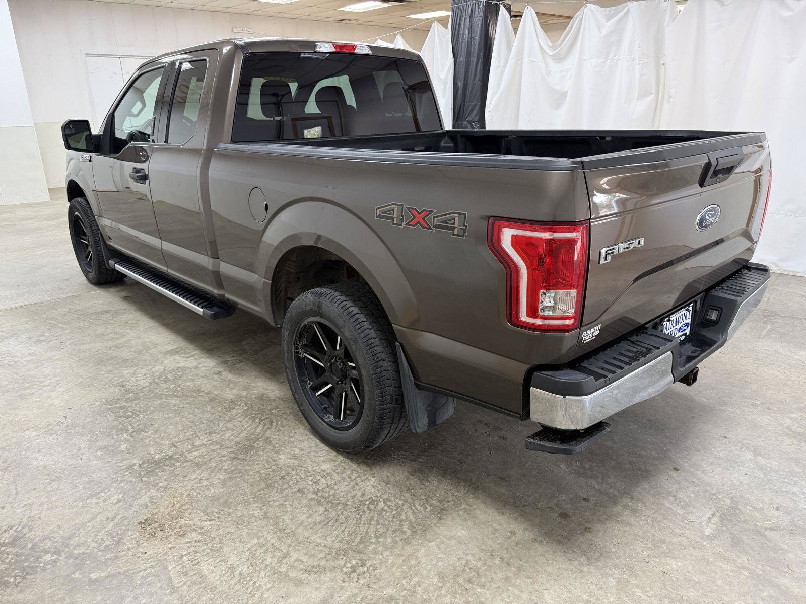 Used 2017 Ford F150 XLT w/ Trailer Tow Package AWD/4WD image 9