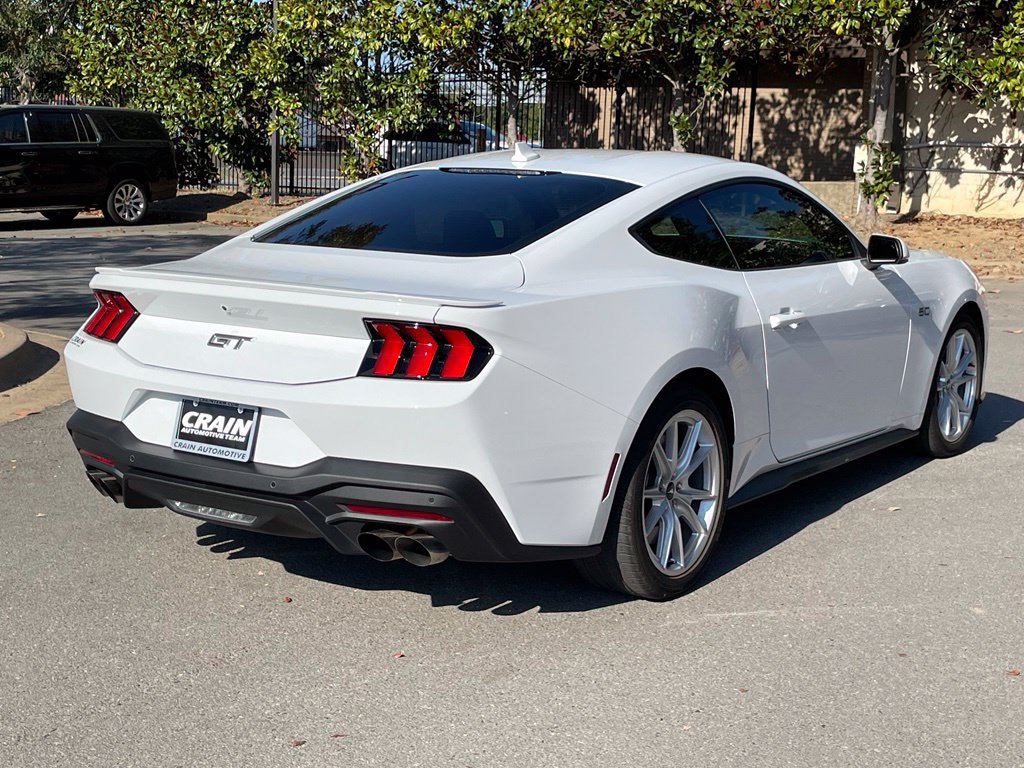 Used 2025 Ford Mustang GT Premium RWD image 7