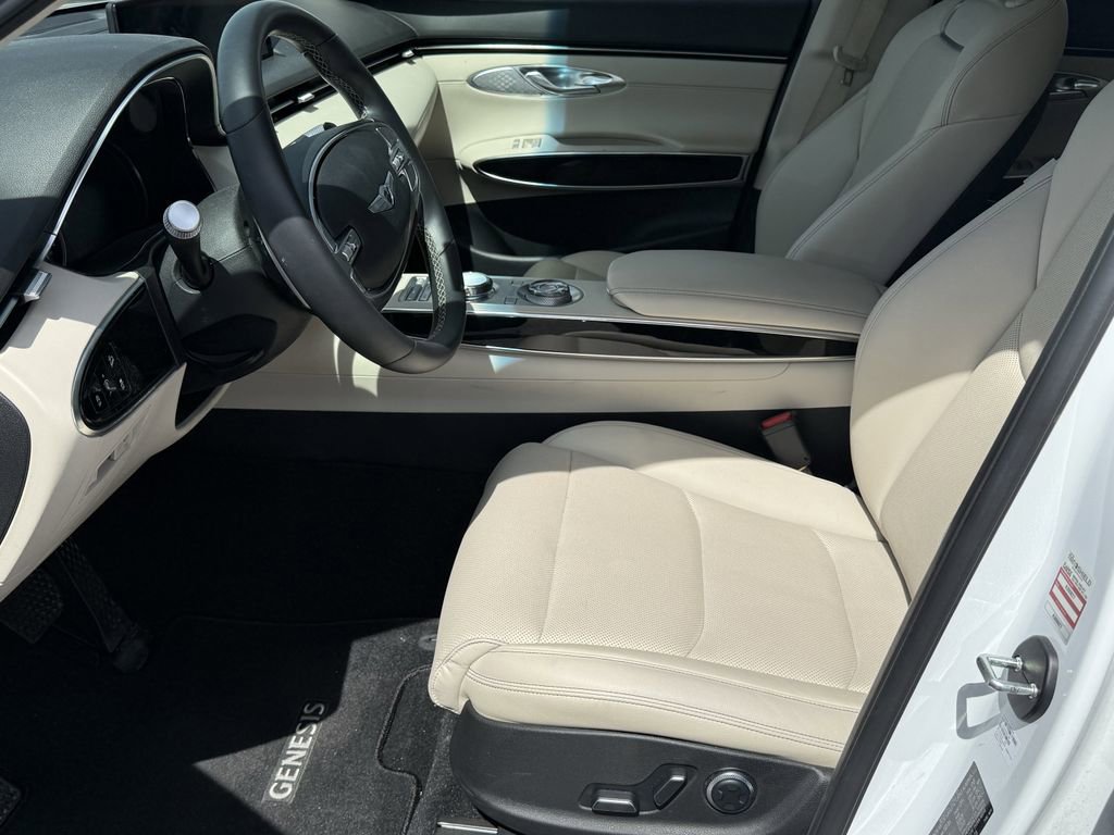 Used 2025 Genesis GV70 2.5T image 12