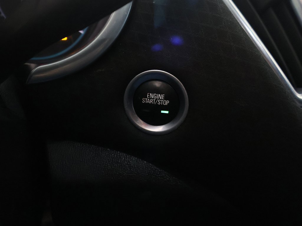 Used 2021 Chevrolet Malibu LT image 36