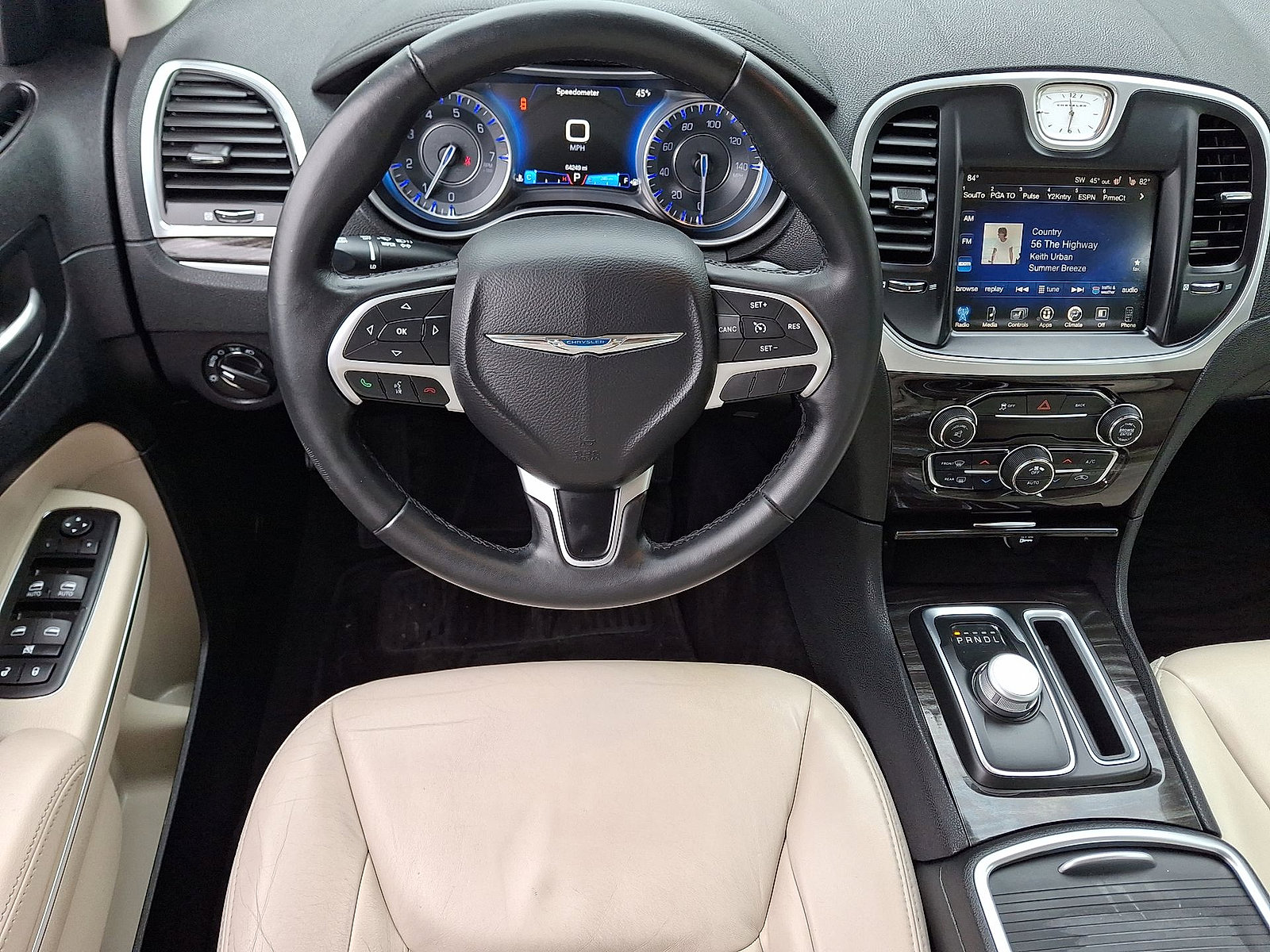 Used 2015 Chrysler 300 Limited RWD image 20