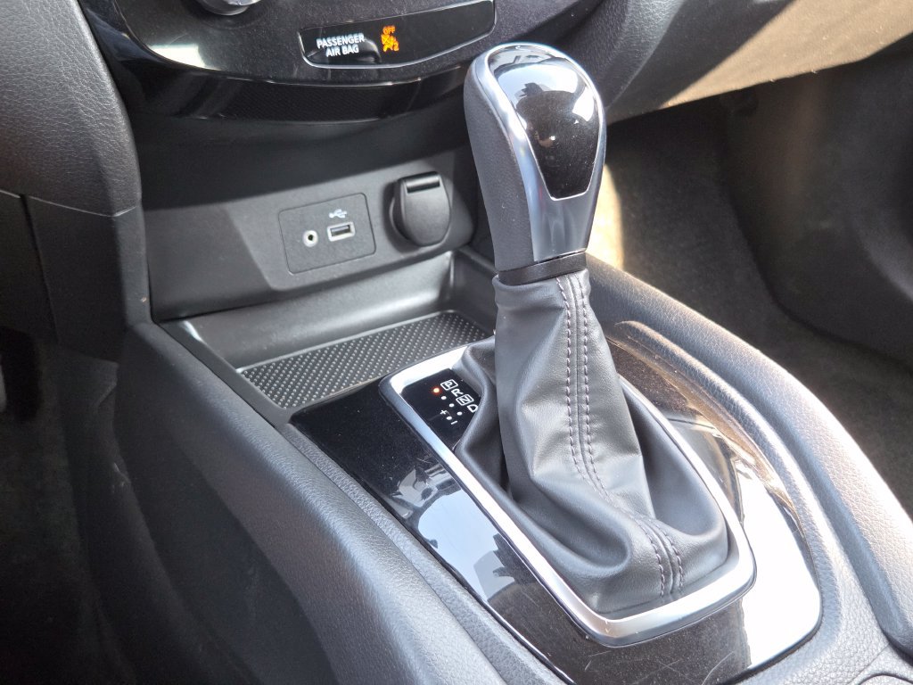 Used 2019 Nissan Rogue SV AWD/4WD image 35
