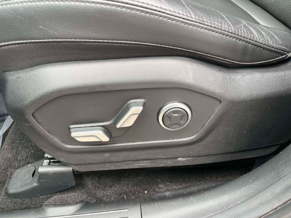 Used 2024 Hyundai Santa Fe Limited FWD image 18