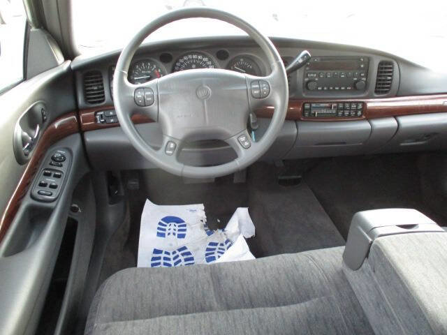 Used 2005 Buick Le Sabre Custom image 27