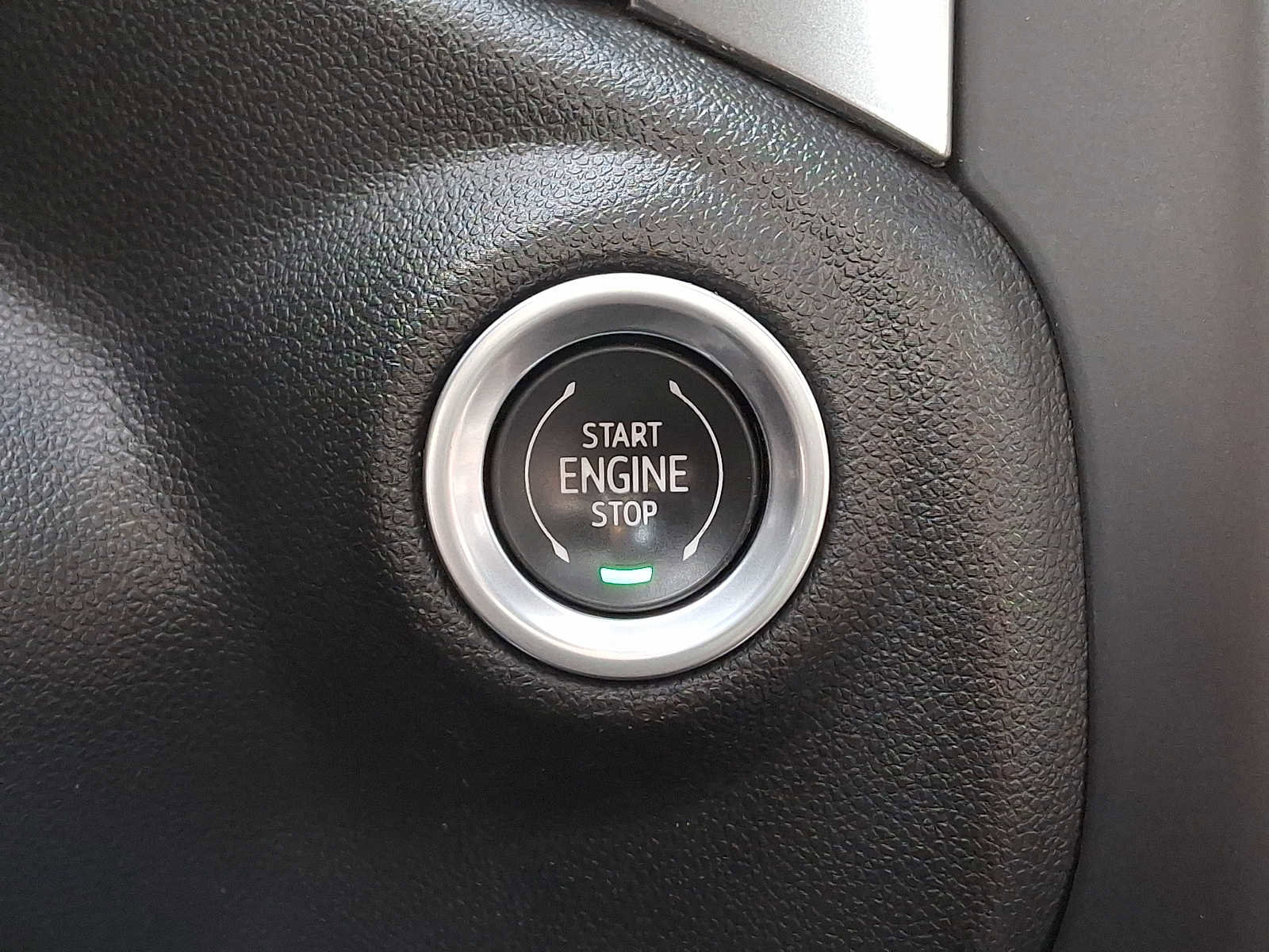 Certified 2022 Chevrolet Silverado 1500 RST w/ Redline Edition image 24