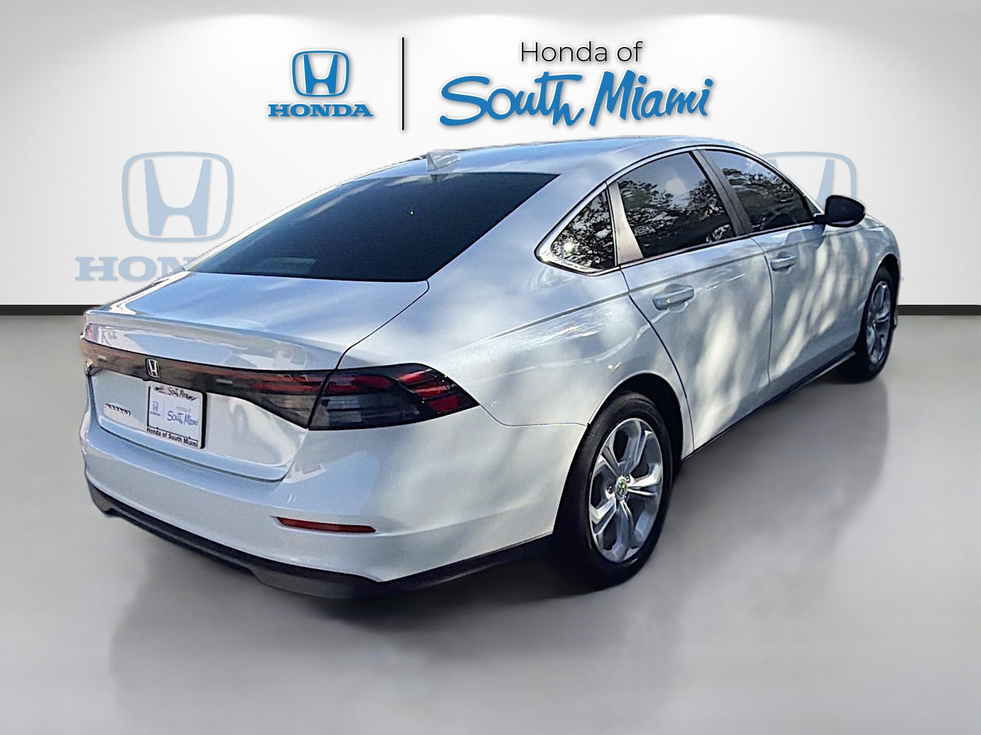 Certified 2023 Honda Accord LX image 7
