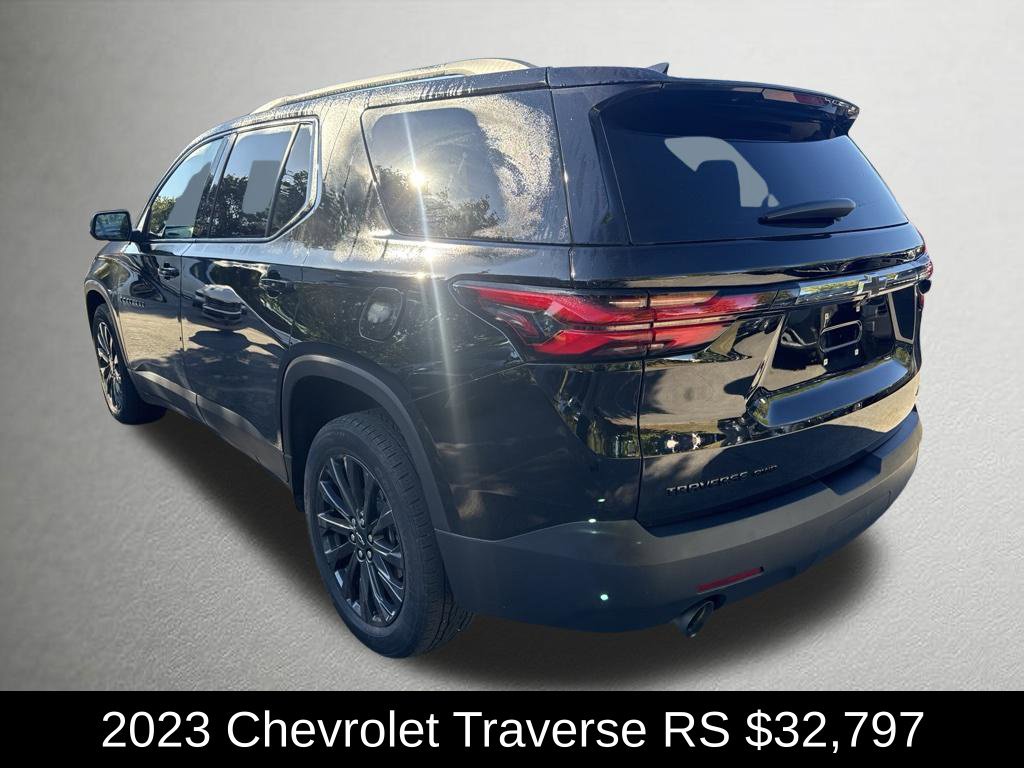 Used 2023 Chevrolet Traverse RS w/ LPO, Floor Liner Package AWD/4WD image 5
