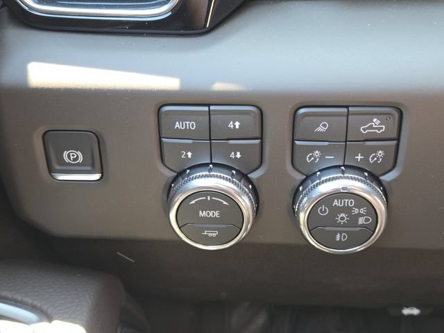 New 2026 GMC Sierra 1500 Denali w/ Denali Reserve Package AWD/4WD image 14