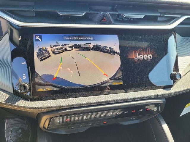 New 2026 Jeep Cherokee Laredo AWD/4WD image 9