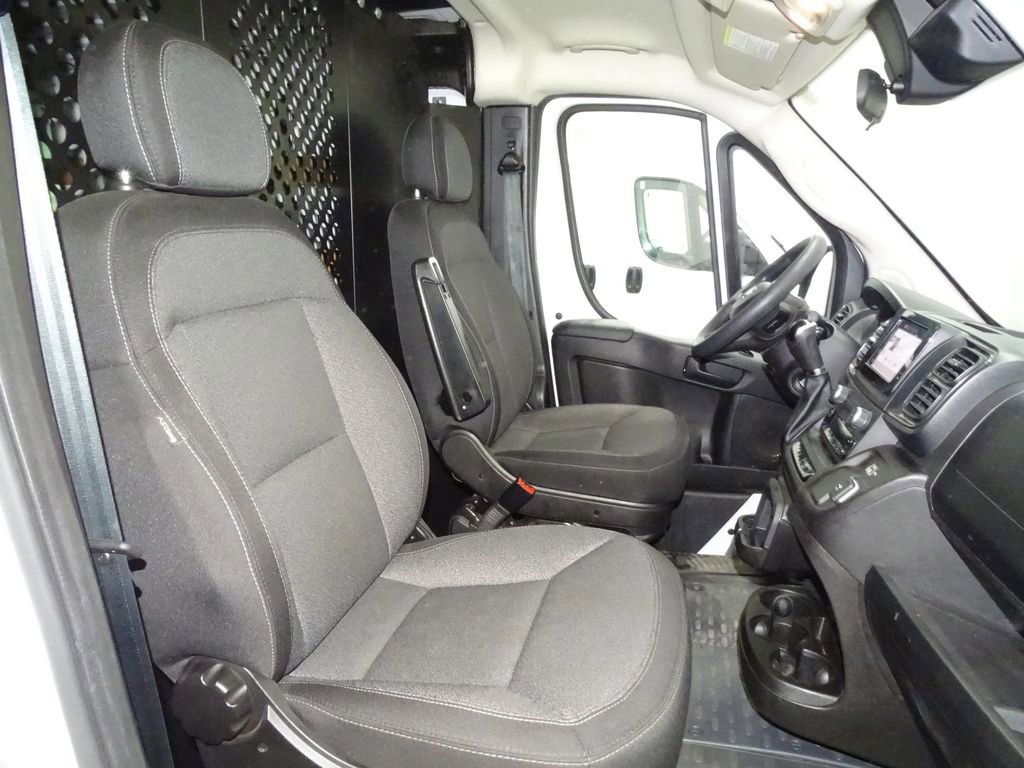 Used 2023 RAM ProMaster 2500 image 13