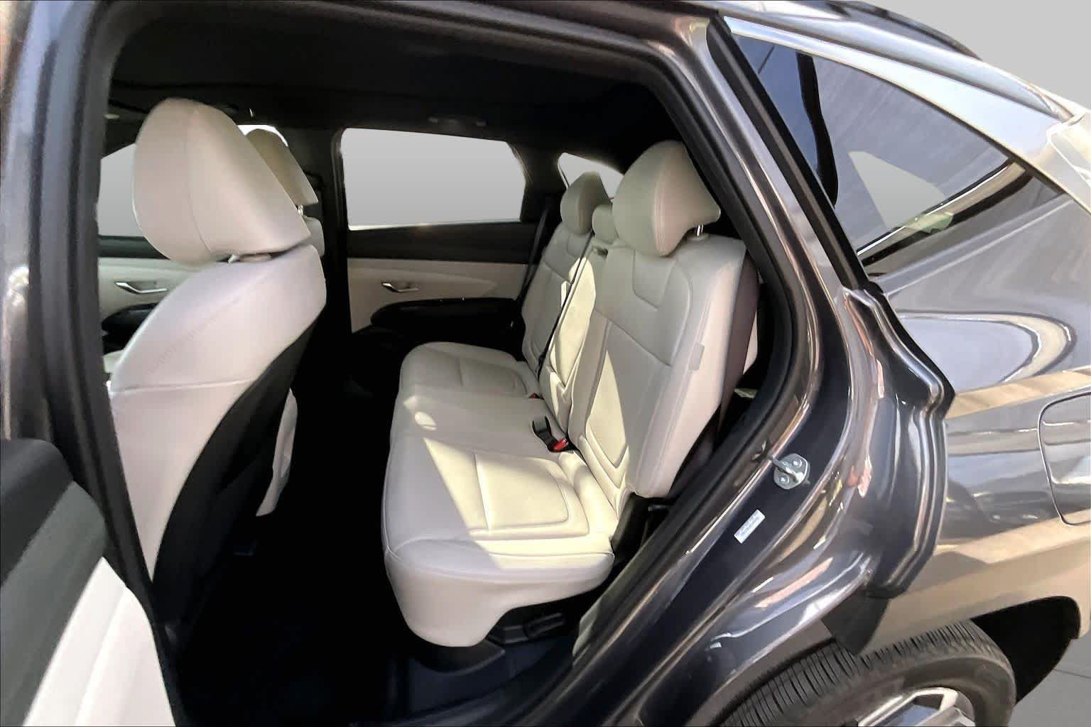 Used 2025 Hyundai Tucson Limited AWD/4WD image 21
