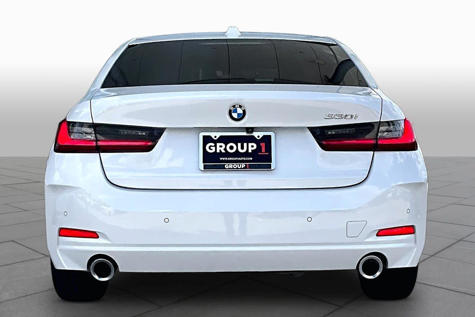 Used 2024 BMW 330i Sedan RWD image 5